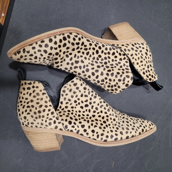 Dolce Vita Sonni Leopard Print Western Calf Hair Pointed Toe Ankle Booties 7.5 - Picture 11 of 11